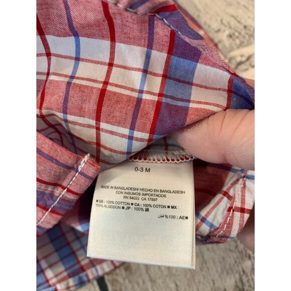 OLD NAVY Boy’s Plaid Short Sleeve Button Down Shirt / Size: 0-3 Months - Picture 4 of 5